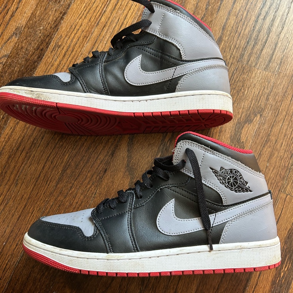 Jordan Men's Black and Gray Sneakers with Red Accents